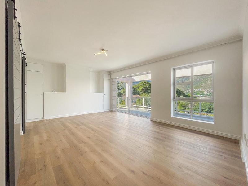 To Let 4 Bedroom Property for Rent in Hout Bay Western Cape
